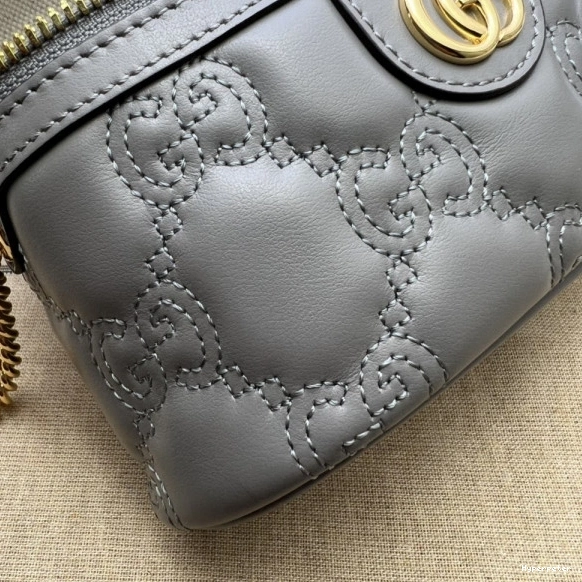 Hyper Peter GUCCI Matelassé GG handle mini bag top 0802